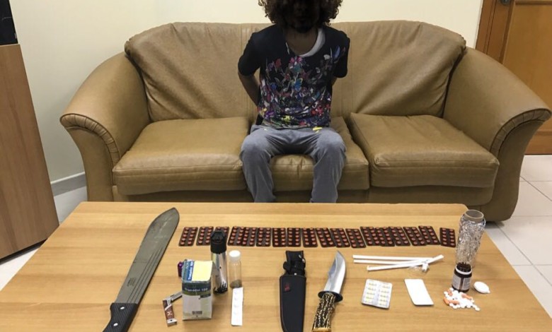 شرطة رأس الخيمة تضبط التاجر الخفي image83V1S52Q