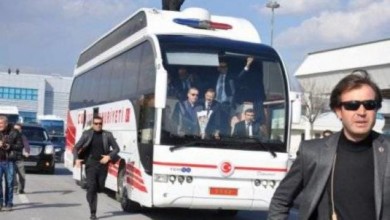 حافلة أردوغان تدهس حارسه الشخصي image9BUN6NT0 - حافلة أردوغان تدهس حارسه الشخصي