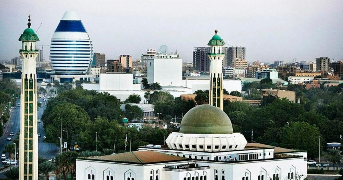 غرفة العقارات تلزم منسوبيها بالتعامل بالشيك المصرفي 913926
