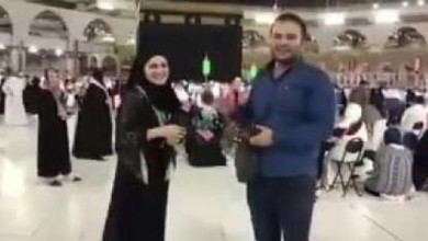 الشاب صاحب فيديو الخطوبة أمام الكعبة يحذف المقطع بعد إثارته الجدل.. ومصادر تكشف عن هويته medium 2017 03 19 78b279a24d - الشاب صاحب فيديو الخطوبة أمام الكعبة يحذف المقطع بعد إثارته الجدل.. ومصادر تكشف عن هويته