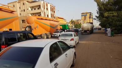 بالصور .. شاهد أغرب حادث بين دورية شرطة المرور وشاحنة غلال 18767856 10155563720587494 1242400186077374439 n