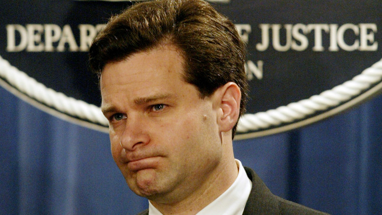 كريستوفر راي مدير مكتب التحقيقات الفيدرالي FBI.