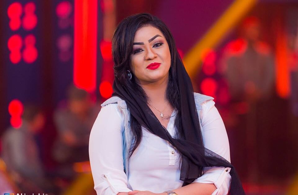 إبعاد الفنانة أفراح عصام عن المشاركة في برنامج شهير بسبب نقاش حاد مع إحدى زميلاتها المطربات 51