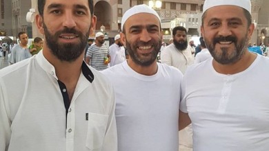 لاعب برشلونة يصل إلى الأراضي المقدسة من أجل أداء مناسك العمرة DCE4vsEWsAEl9Wl - لاعب برشلونة يصل إلى الأراضي المقدسة من أجل أداء مناسك العمرة