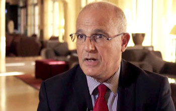 السفير البريطاني بالخرطوم، مايكل أرون