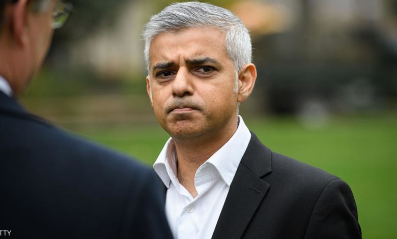 صادق خان يُحمِّل مسؤولية مأساة برج غرينفيل بلندن للحكومة: الحادث كان يمكن تفاديه عمدة لندن صادق خان