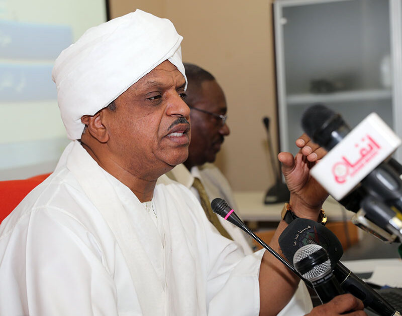 الحكومة تتدخل لإعادة السودانيين العالقين بدولة الإمارات 33449