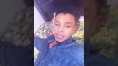 الفنان المثير للجدل أحمد فتح الله يواصل الظهور عبر فيسبوك لايف ..شاهد أخرها 61904