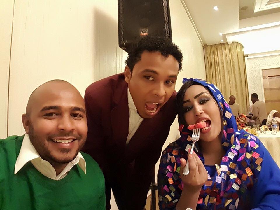 هيثم عباس : حنجرة (الحوت) تبتلع تجربة (البندول) الوليدة 88888