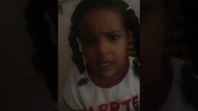 بالفيديو.. طفلة سودانية تبعث برسالة قوية للرئيس البشير بعد زيادة سعر الخبز وتسأله: “يا البشير هسا العيشة دي بتكفينا للغداء؟” 70337 - بالفيديو.. طفلة سودانية تبعث برسالة قوية للرئيس البشير بعد زيادة سعر الخبز وتسأله: “يا البشير هسا العيشة دي بتكفينا للغداء؟”