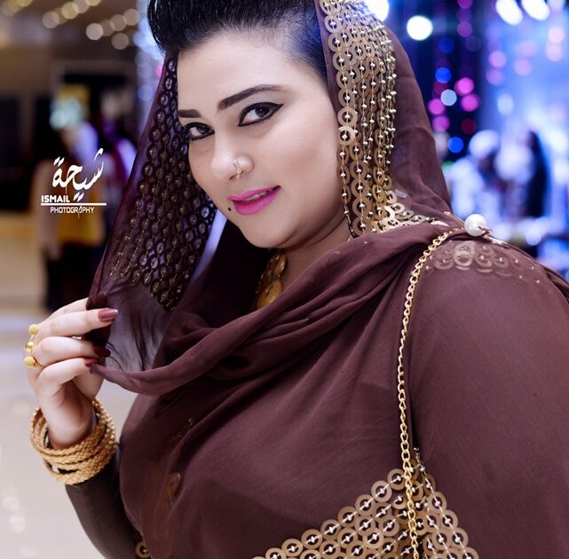 شاهد بالفيديو.. الفنانة السودانية “مونيكا” تشعل حفل في القاهرة بالزي “النمري” المثير والفاضح على أنغام (تعيش انت ويدوم خيرك) والجمهور يتغزل: (النمر لو شافك بتحول من مفترس لحمل وديع) مونيكا