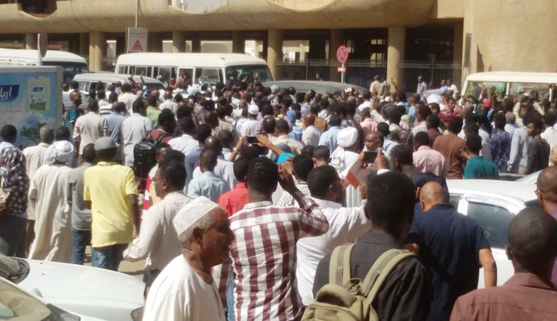 مظاهرات وسط الخرطوم