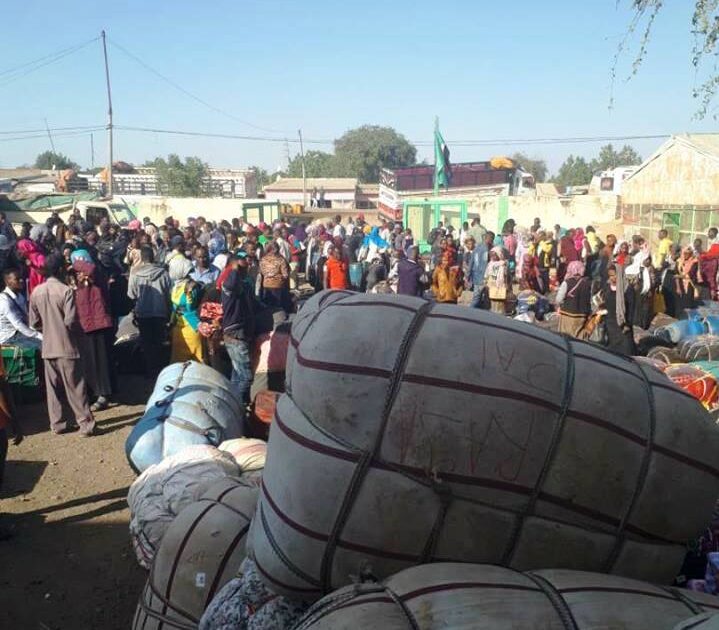 معبر أرقين: يوضِّح أسباب تأخير وصول العالقين عن الرابعة صباحاً. 9441