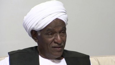 بالفيديو : السكرتير الصحفي لرئيس الجمهورية يقول: اغلب الاسلاميين (برقصوا ويغطوا دقونهم) وارثنا في الشمالية يهودي السكرتير الصحفي لرئيس الجمهورية - بالفيديو : السكرتير الصحفي لرئيس الجمهورية يقول: اغلب الاسلاميين (برقصوا ويغطوا دقونهم) وارثنا في الشمالية يهودي