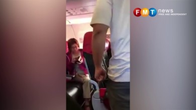 بالفيديو... رجل غاضب يطرد امرأة جلست في الدرجة الأولى على متن طائرة 81345