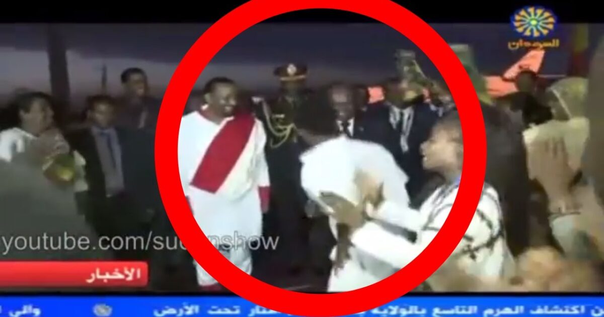 بالفيديو ..الرئيس البشير يرقص على الطريقة الأثيوبية 84527