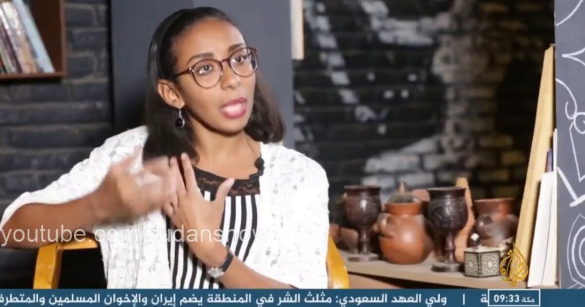 بالفيديو: صحفية وشاعرة تتحول (لست شاي ) وتلفت قناة الجزيرة القطرية بمقهى جديد 83152