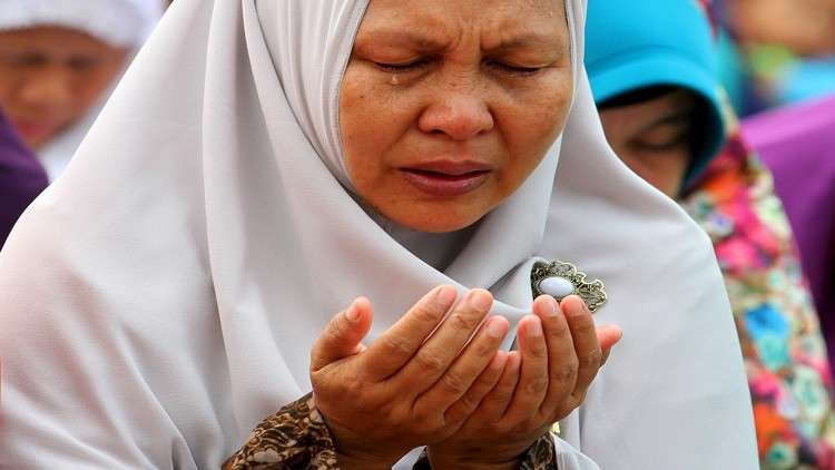 ابتلعها البحر لتظهر في نفس المكان وبنفس الملابس بعد عام ونصف مراة