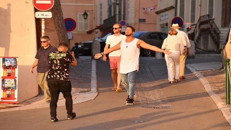 تطورات جديدة.. الكشف عن هوية الفتاة التي اتهمت سعد المجرد باغتصابها! 5b85301ad437502a6f8b4579