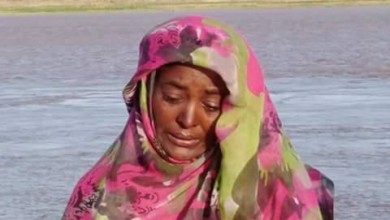 والدة الشقيقات