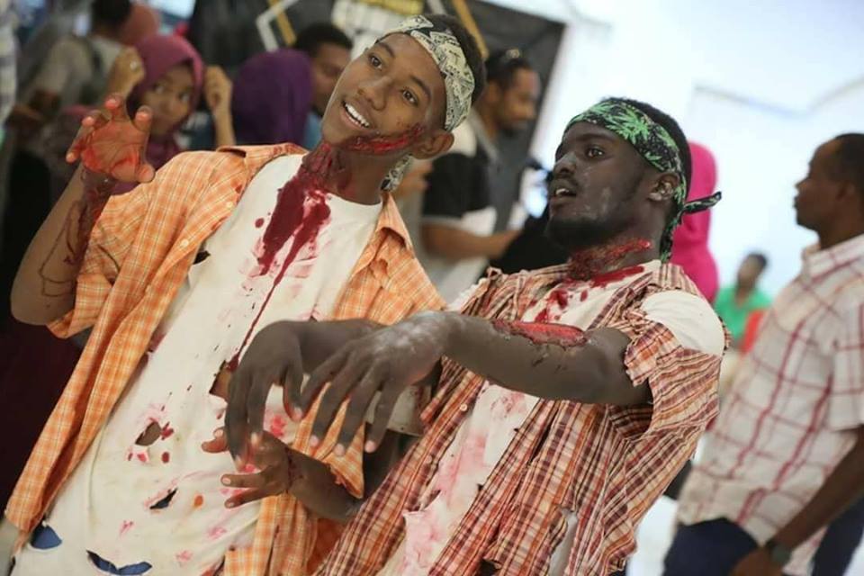 صحيفة تكشف عن القصة الحقيقة لـ”عَبَدَة الشيطان” عبدة الشيطان هلوين