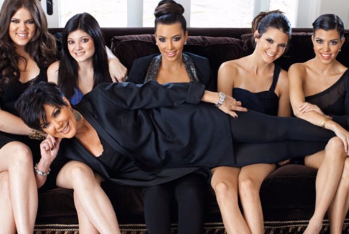 بتدور على شغل.. عائلة كارداشيان تبحث عن مساعدين جدد 475201709020234573457