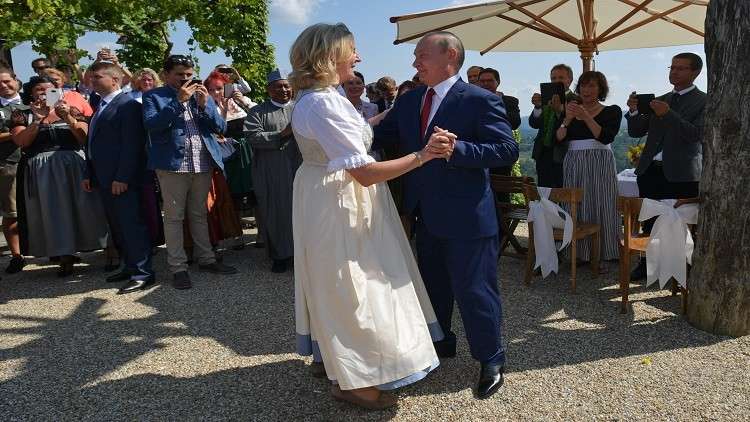 5b897319d437508f268b45ca