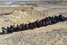 بينهم مصابون بأمراض معدية .. مكافحة الهجرة غير الشرعية ترحل 147 سودانياً من ليبيا الهجرة