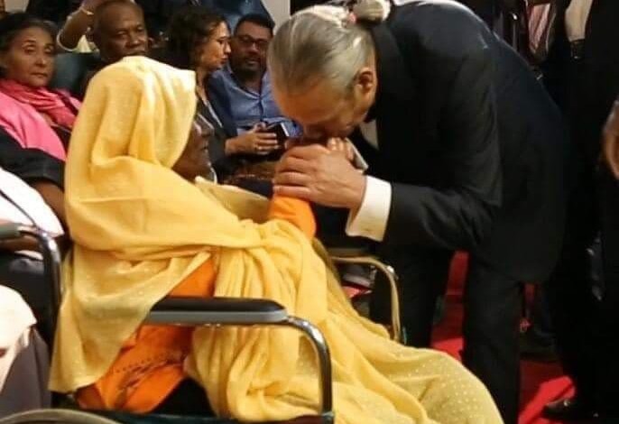 فايزه عسميب: الفيشاوي (خجلني) 44519477 278473116125843 8670316799025217536 n