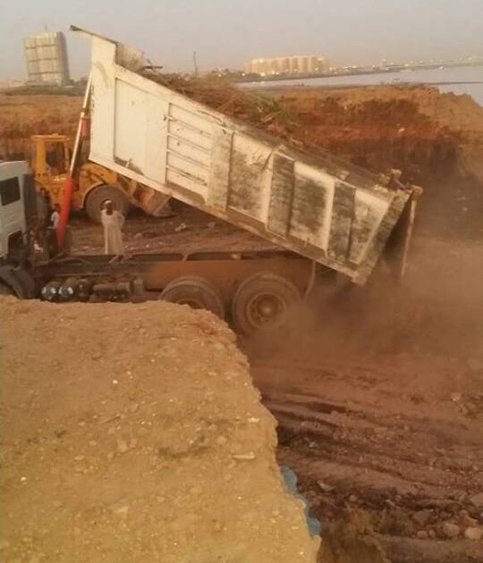 قلق في جزيرة ” توتي ” وأعمال حفر بالضفة الجنوبية حفريات