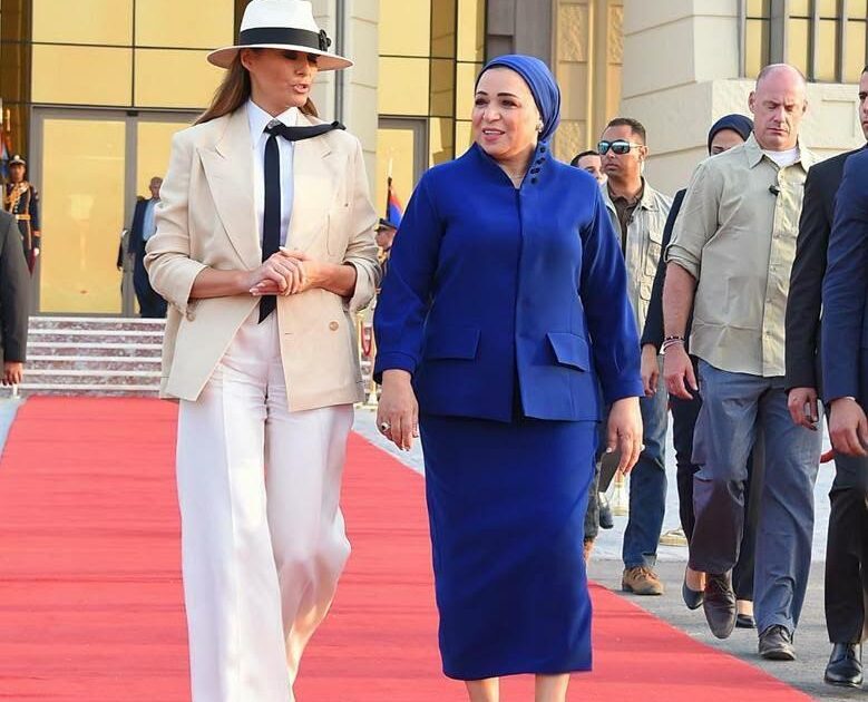 كيف ردت ميلانيا على منتقدي ملابسها؟ ميلانيا ترمب 3