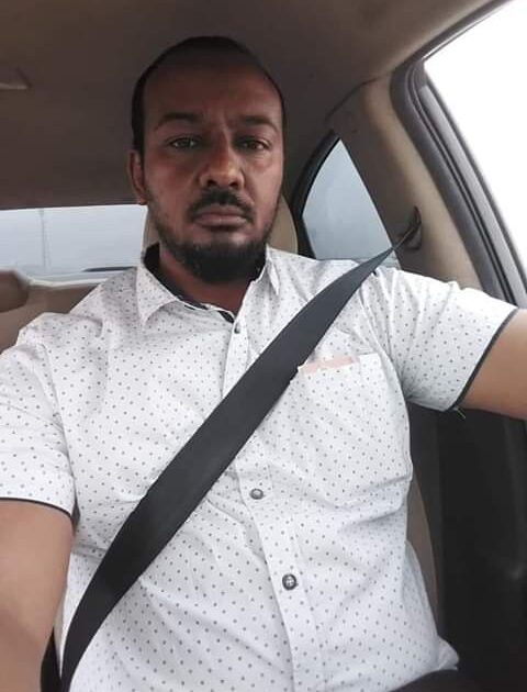 الأمن السعودي يعتقل مقيم سوداني عائد نهائياً بمطار الملك خالد ويقتاده لجهة غير معلومة FB IMG 1542968610624