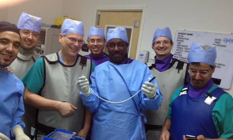 جراح سوداني يتبرع بدواء بقيمة مليار ونصف ويبحث عن مريض في حوجه له الفاتح الحويرص