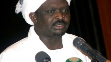 والي سوداني يوجه بعدم إيراد اسم جده (أبو سروال) و(سونا) تستجيب حسين ياسين حمد أبو سروال
