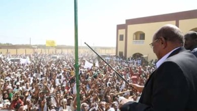 بالفيديو.. الرئيس البشير لمواطني الجزيرة: العام القادم سنفتتح عدد من المشروعات الجديدة (كية ومغسه) لكل من عاداكم بشه