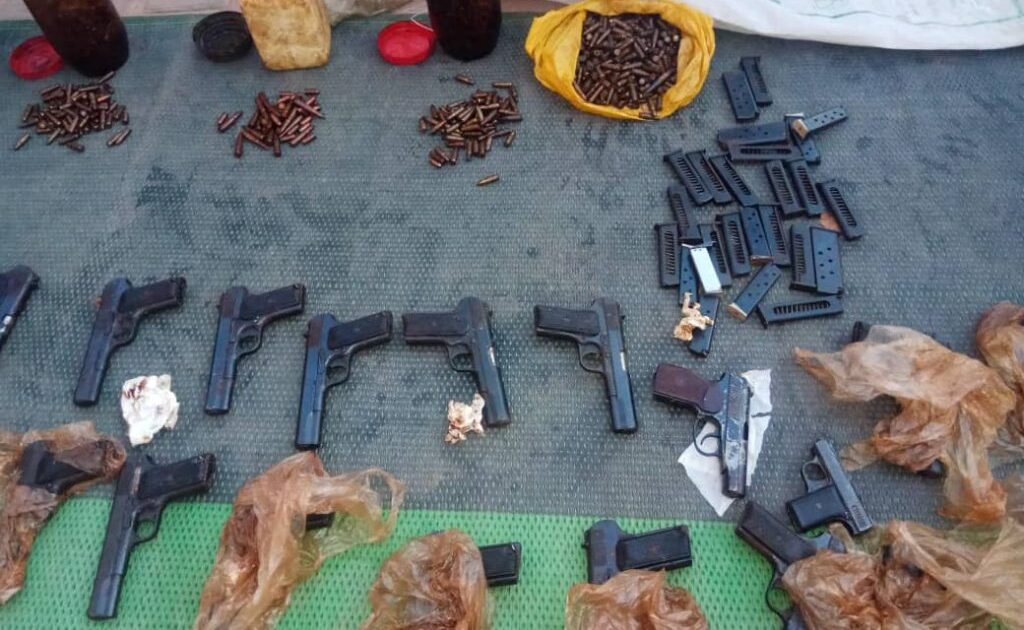 الشرطة تلقي القبض علي عصابات متفلتة بأمدرمان حركة عبدالواحد 6
