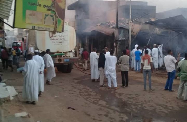 70 مليار جنيه حصيلة خسائر سوق شهير بالنيل الأزرق حريق سوق امدرمان6