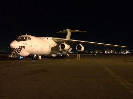 بالصور .. وصول طائرة مساعدات من (فاعل خير) تحمل 32 طن من دقيق الخبز إلى مطار الخرطوم دقيق1