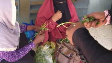 سيدة تباشر عملها1