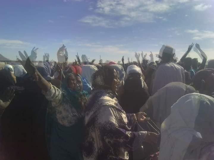 هروب مسؤول سوداني بمدينة عبري بعد اندلاع مظاهرات عبري