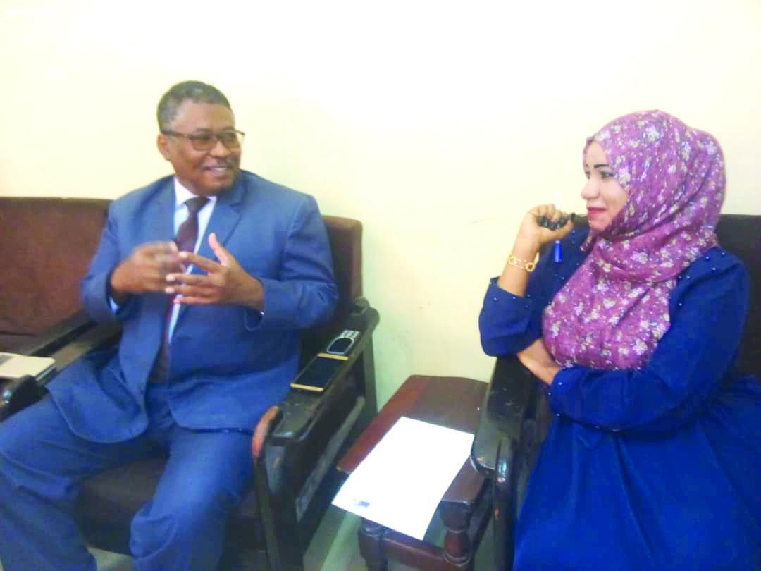 قيادي بالمؤتمر الوطني يكشف خطط الدولة لاحتواء أزمة الوقود والخبز والسيولة محمد المصطفي الضو 1