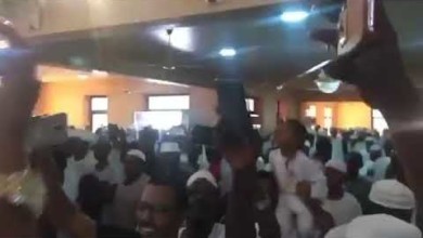 مساجد الخرطوم تنضم للاحتجاجات وتطالب بتغيير النظام 131142