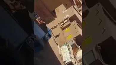 بالفيديو ..الأمن يواصل انتهاك القانون ويقتحم منازل المواطنين بالخرطوم بحري 131643