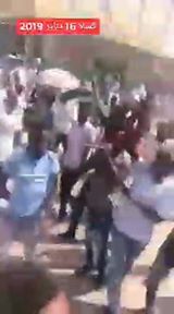 بالفيديو : خروج كسلا اليوم الي الشارع وتفريغ المتظاهرين بالرصاص والبمبان 132249
