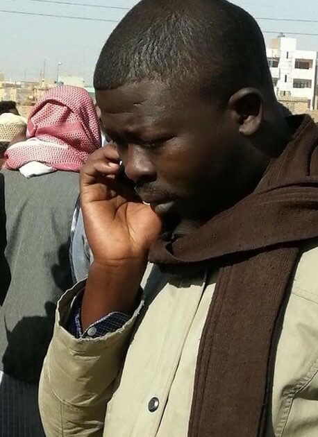 بالصور ..القبض على أحد عناصر الأمن في المقابر أثناء تشييع جثمان الشهيد الدكتور بابكر الامن2
