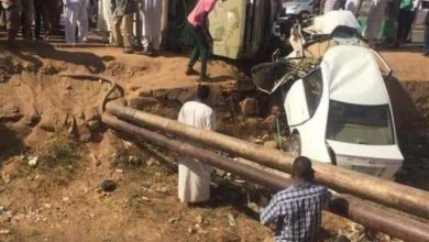 إصابات في تصادم وسقوط “تاتشر” تابعة لجهاز الأمن وسيارة “كورلا” تاتشر الامن