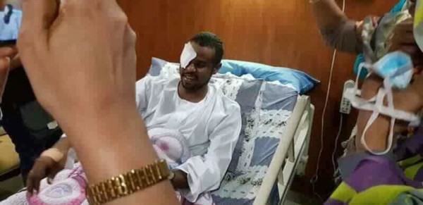 عاجل بالصور : عقد قران الشاب سامح داخل مستشفى رويال كير..فقد عينه في موكب 17 يناير عقد قران سامح 2