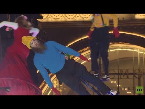 فرقة بهلوانية أسترالية ترقص على العصي 144805