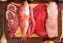 الفرق بين اللحوم الحمراء واللحوم البيضاء