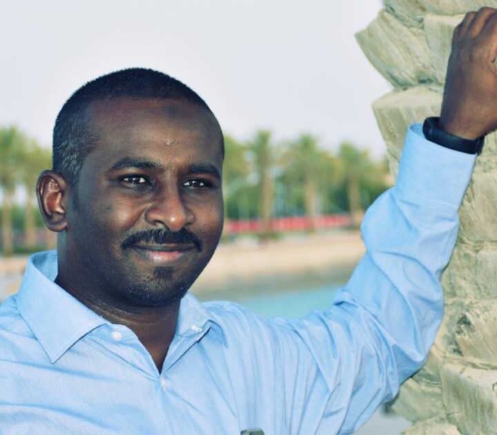 مرشح رئاسي: الشغلة دي قربت تسقط شديد... هناك كلام عّن التضحية بالبشير ربما تكون وشيكة! انور دفع الله